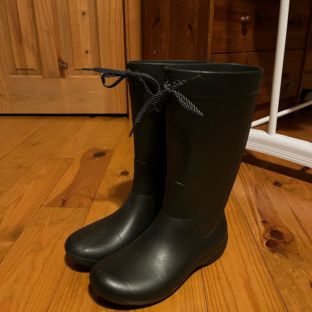 Crocs Black Rain Boots size 6 women’s